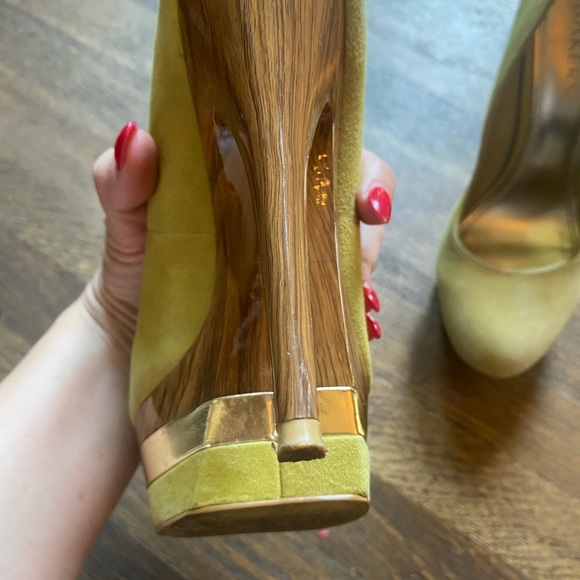 DONATED! 💛 Stilettos Lime Green Suede | Woodgrain - Picture 8 of 13
